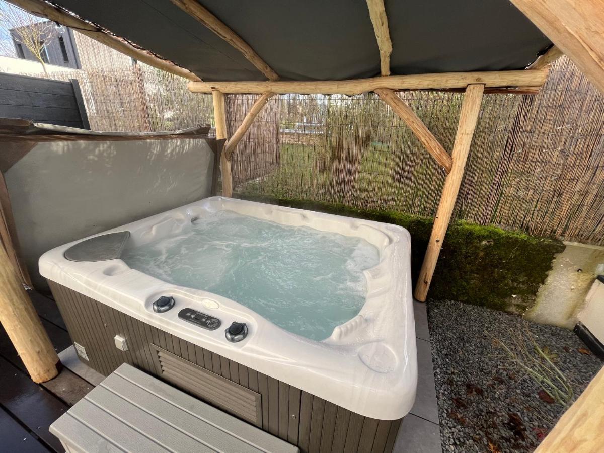 Sejour Detente - Appart'Hotel N 1 Avec Jaccuzi, Piscine Et Petit-Dejeuner Chouzelot Bagian luar foto