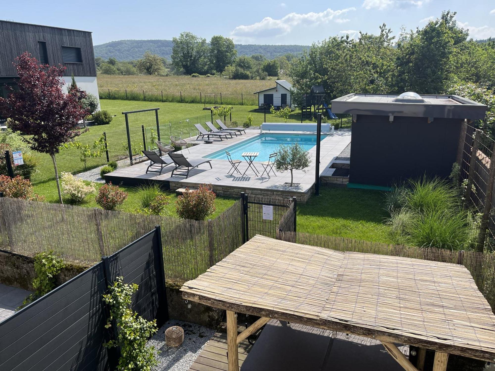 Sejour Detente - Appart'Hotel N 1 Avec Jaccuzi, Piscine Et Petit-Dejeuner Chouzelot Bagian luar foto