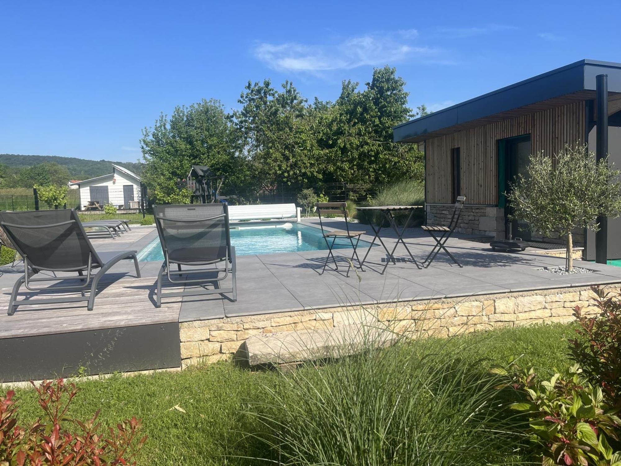 Sejour Detente - Appart'Hotel N 1 Avec Jaccuzi, Piscine Et Petit-Dejeuner Chouzelot Bagian luar foto